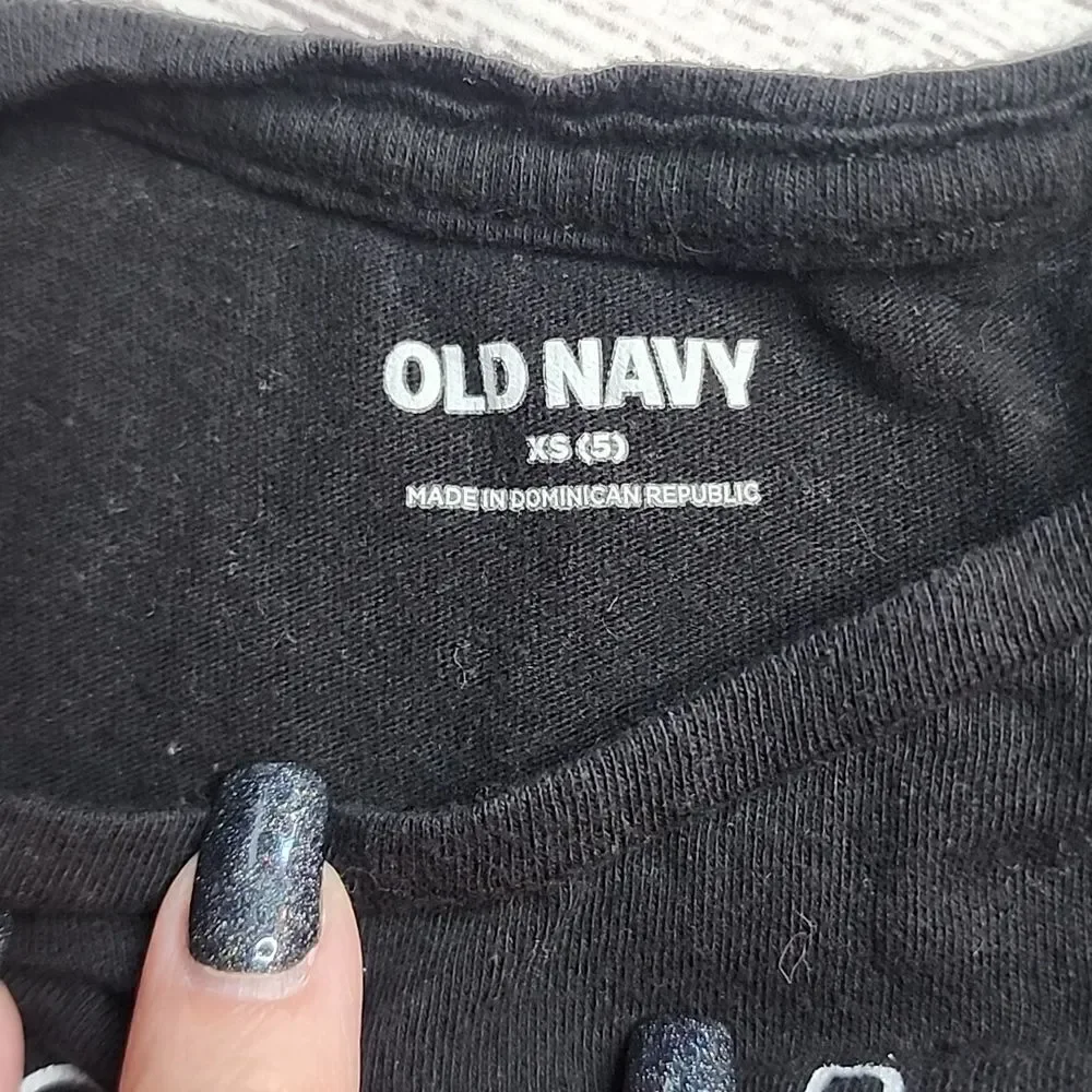 Old Navy shirt size XS
